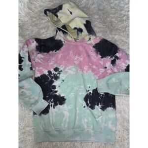 Artist Union Clothing company kids sz. L (runs big) classic tie dye hoodie. Cute